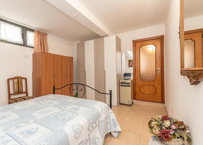 Macchia * Monte SantʼAngelo